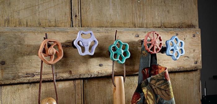 10 вариантов, как использовать на даче старые вещи