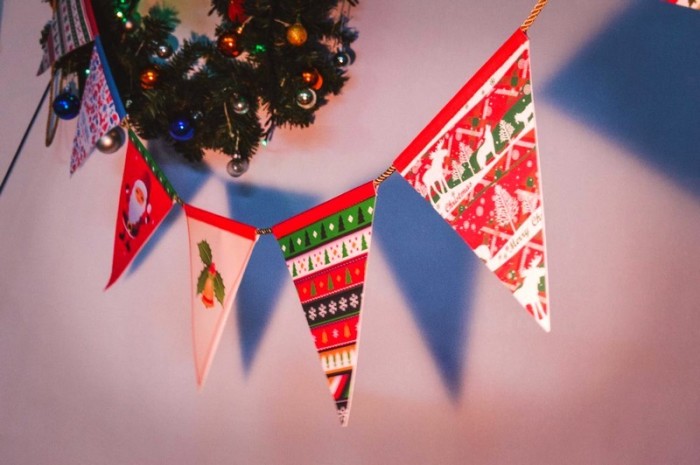 11 способов повторно использовать праздничную упаковочную бумагу с толком