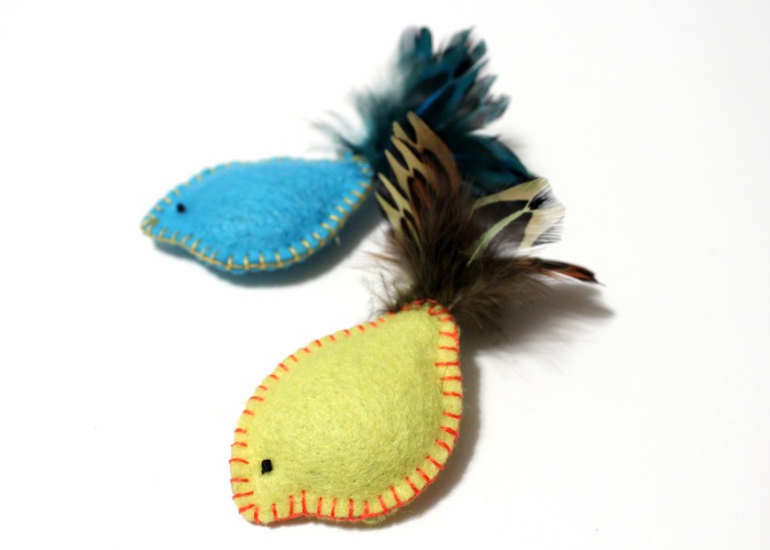 13 лучших игрушек для котов, которые можно быстро сделать своими руками