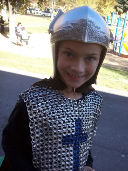 13 поделок, по которым сходу не догадаться, что их смастерили из ключ-колец от алюминиевых банок