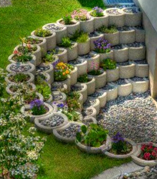 17 идей использования шлакоблоков и кирпича для обустройства сада