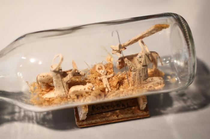 22 стильные и практичные вещи, которые несложно сделать из бутылок