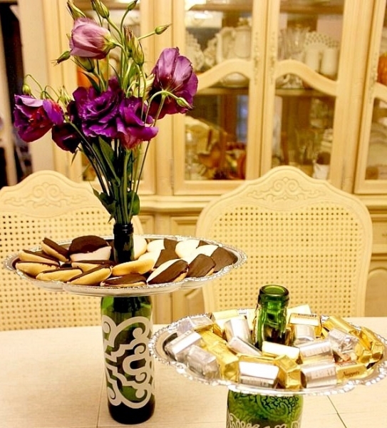 22 стильные и практичные вещи, которые несложно сделать из бутылок