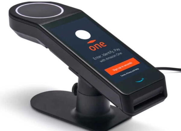 Amazon раздаст купоны на десять долларов покупателям в обмен на отпечатки их рук