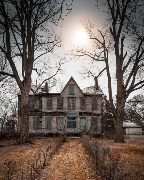 Атмосферные заброшенные места, в которых когда-то кипела жизнь