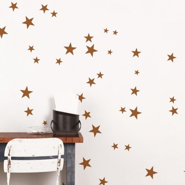 Чем украсить стены: бюджетный декор своими руками