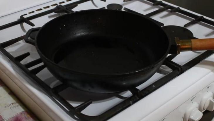 Что делать, если к сковородке всё липнет