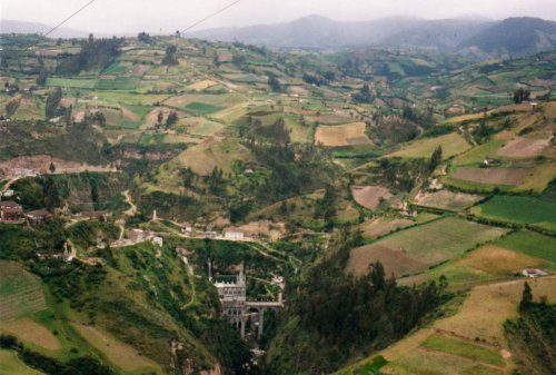 Достопримечательности Колумбии: Лас-Лахас — церковь или средневековый замок?