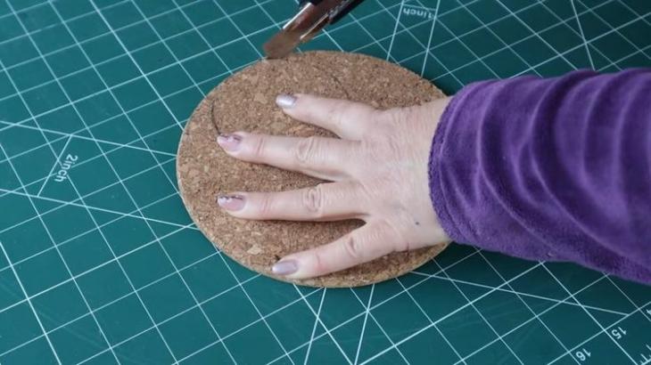 Интересная идея из консервных банок