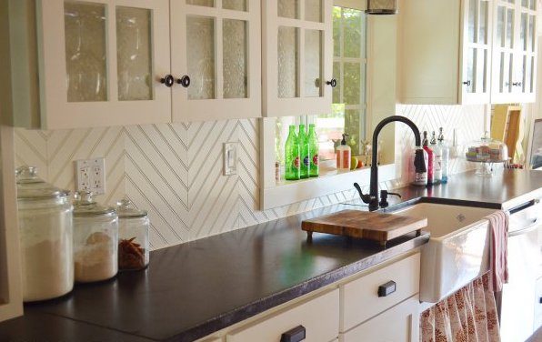 Как быстро и бюджетно обновить кухонный фартук