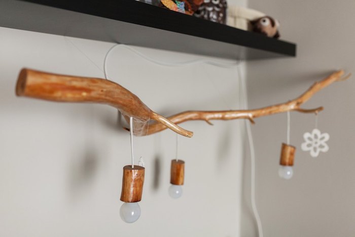 Как обновить интерьер по-бюджетному, используя «ненужные» деревяшки