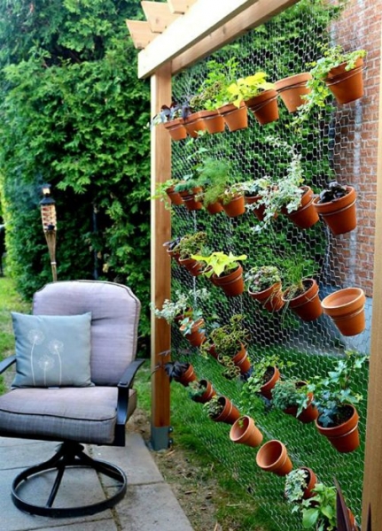 Как обустроить придомовую территорию без больших затрат