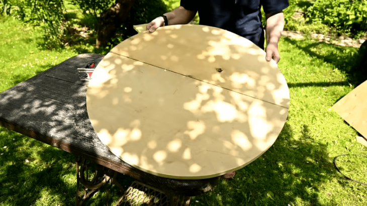 Как старая советская табуретка в руках мастерицы превращается в шикарный стол