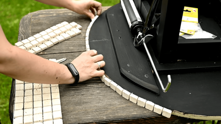 Как старая советская табуретка в руках мастерицы превращается в шикарный стол