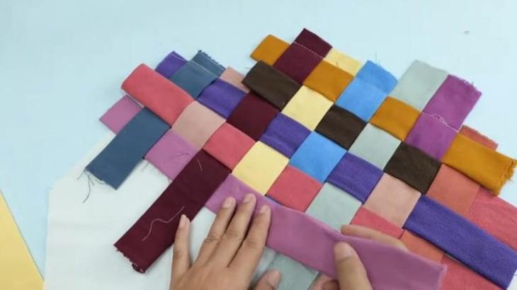 Красивая сумка из обрезков ткани