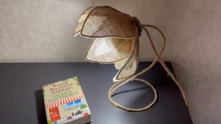 Крутая вещица из мешковины и пластиковой бутылки