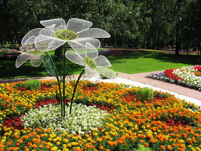 Необычные украшения для сада своими руками