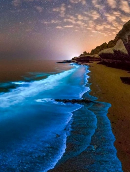 Огненная радуга и дорога гигантов: 15 редких и впечатляющих природных феноменов