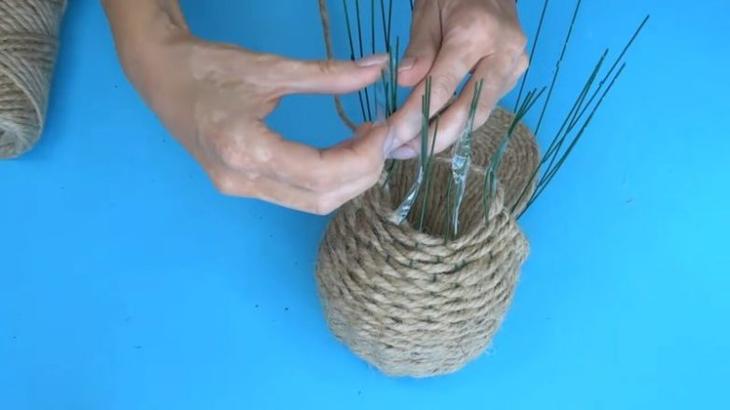 Поделка из джута, которая украсит любой интерьер