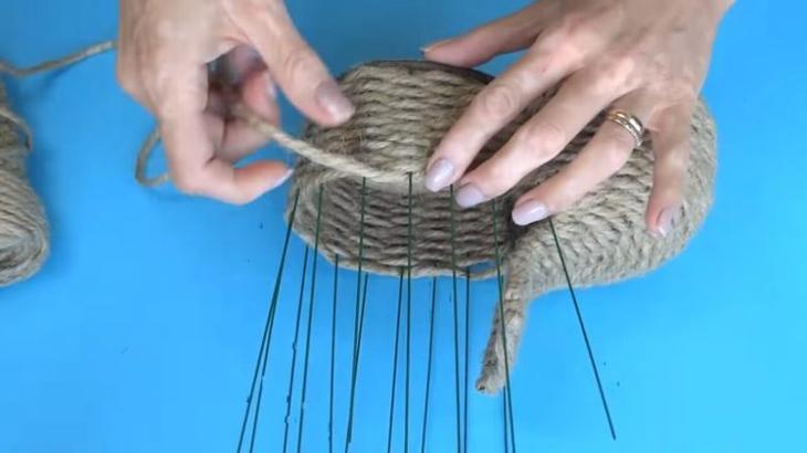 Поделка из джута, которая украсит любой интерьер