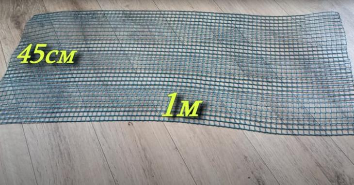 Полезная вещь из ненужной сетки и футболки