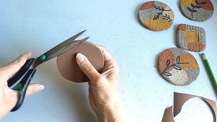 Полезные в быту изделия из песка и клея ПВА