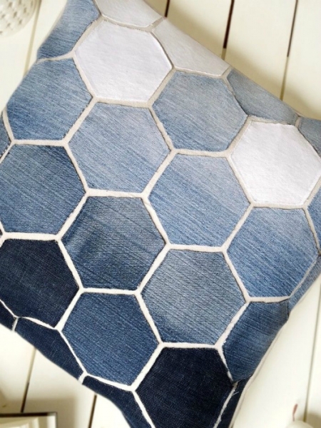 Полезные в быту вещи, которые можно сделать из старых джинсов