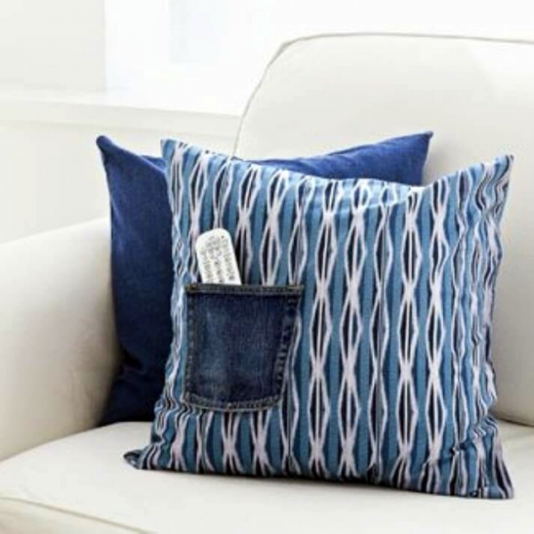 Полезные в быту вещи, которые можно сделать из старых джинсов