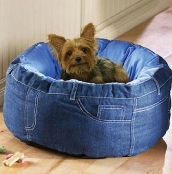 Полезные в быту вещи, которые можно сделать из старых джинсов