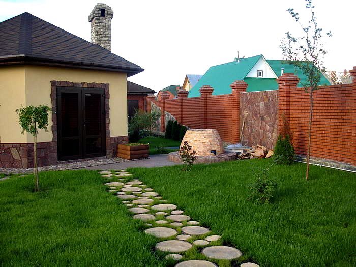 Примеры удивительных лестниц и дорожек, которые подойдет для оформления вашего участка