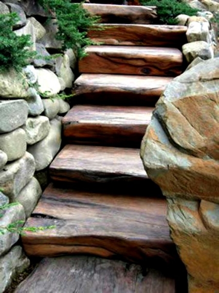 Примеры удивительных лестниц и дорожек, которые подойдет для оформления вашего участка