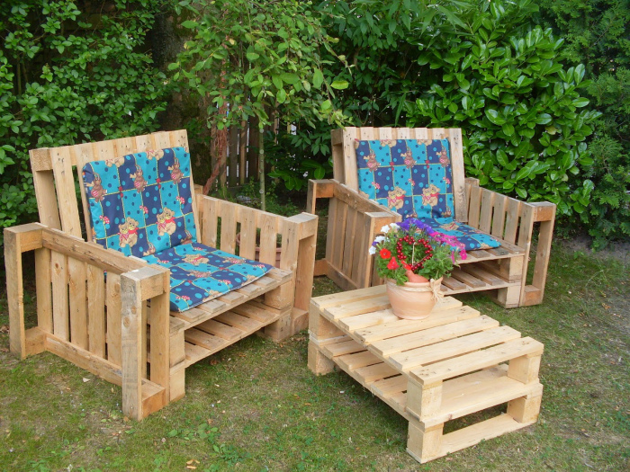 Садовая мебель, которую можно сделать своими руками