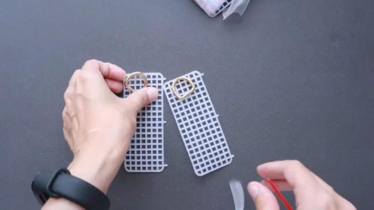 Стильная вещица из канвы и ленты
