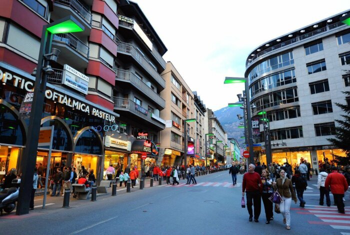 Страна, где продолжительность жизни более 80 лет, нет тюрем и действует запрет на адвокатов