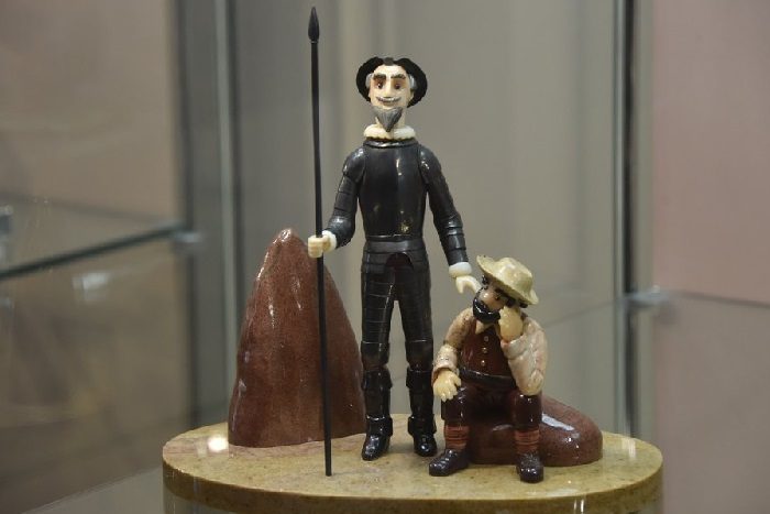 Уникальный райский сад из самоцветов