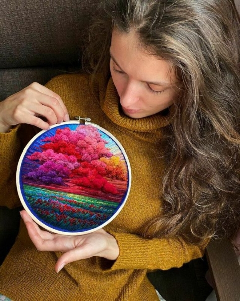 Вышитые пейзажи российской художницы Веры Шимуни