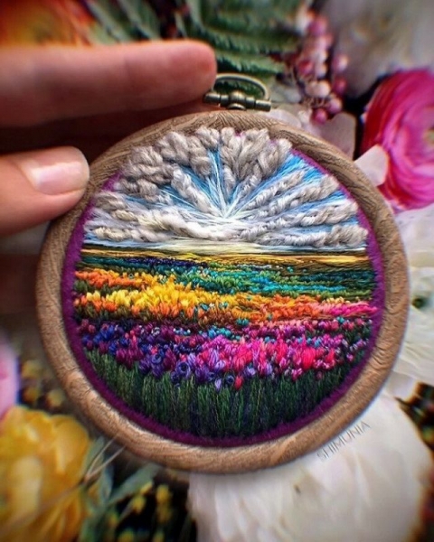 Вышитые пейзажи российской художницы Веры Шимуни
