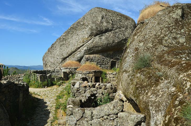 14 самых красивых городков Португалии