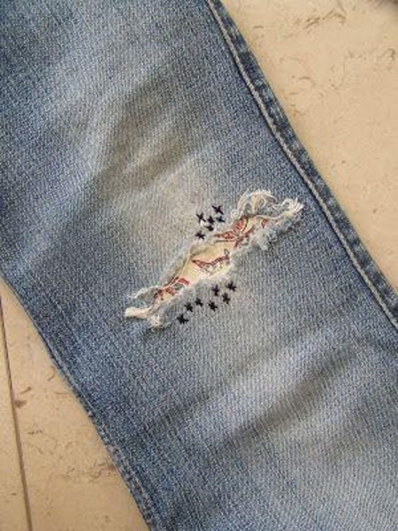 15 свежих идей переделки старых джинсов