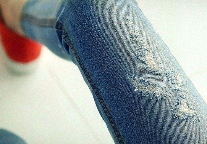 15 свежих идей переделки старых джинсов