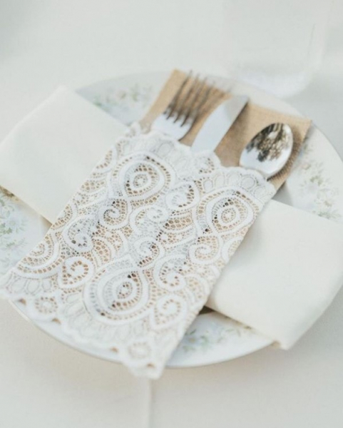 20 очаровательных идей использования кружева в интерьере