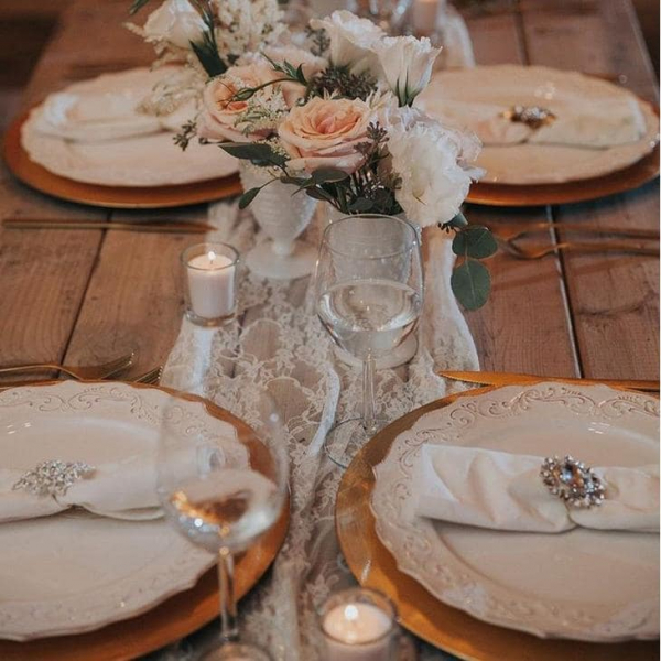 20 очаровательных идей использования кружева в интерьере