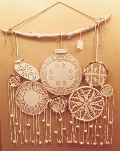 20 очаровательных идей использования кружева в интерьере