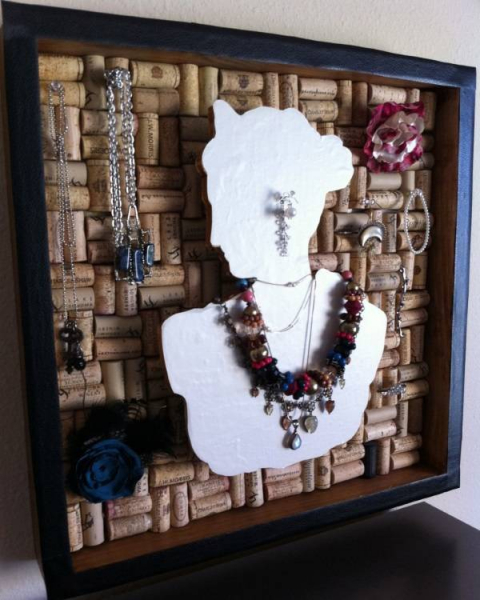 30 красивых поделок для дома из винных пробок