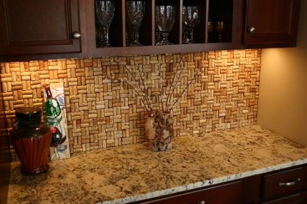 30 красивых поделок для дома из винных пробок