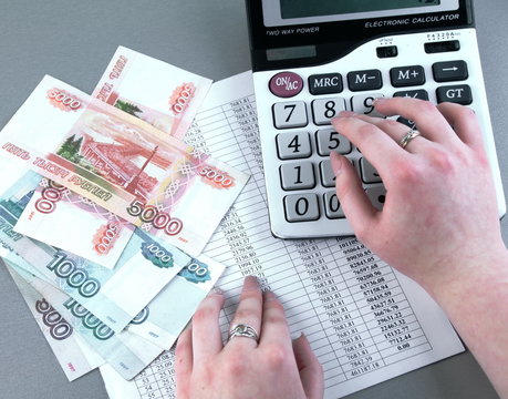 5 денежных привычек, которые помогут выйти из долговой ямы и не попадать в нее