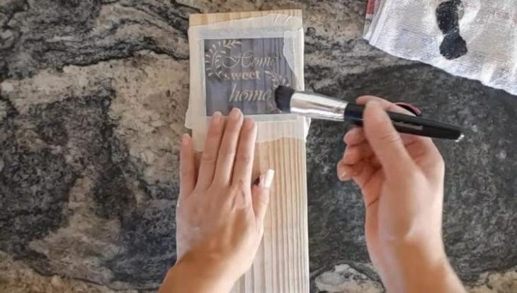 Чарующий декор из консервных банок