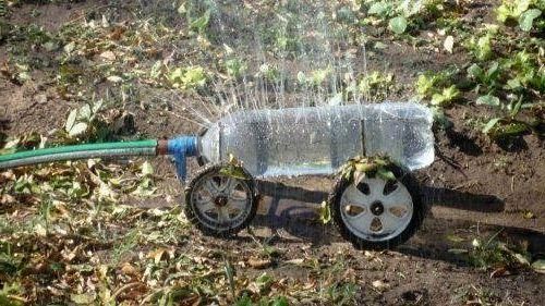 Идеи применения пластиковой бутылки в доме, на балконе и на даче