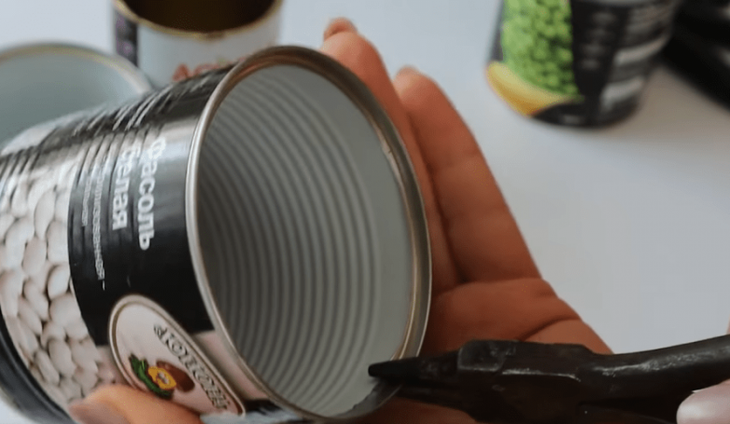 Интересная идея использования жестяных банок