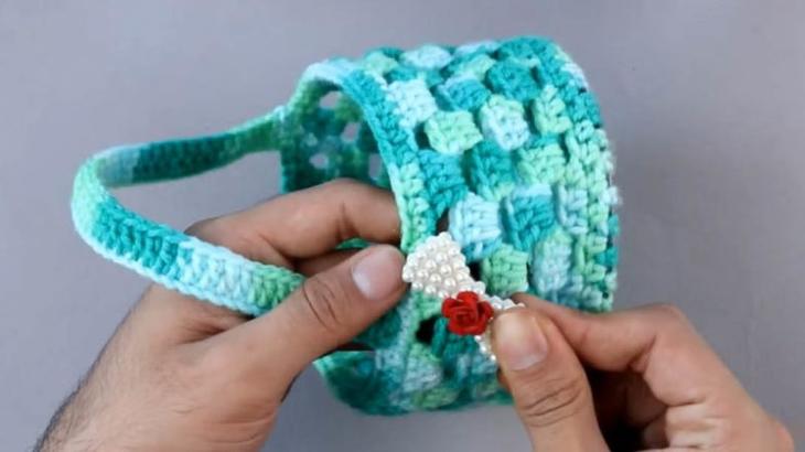 Интересная техника вязания с использованием СД-диска